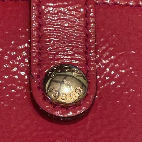 Gucci Pink Patent Leather Monogram  Credit Card Case  Condition like new - Picture 3 of 12